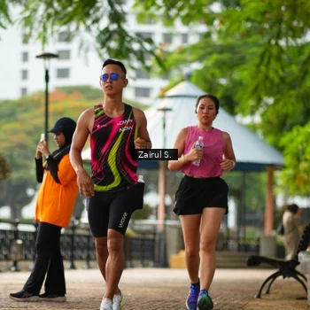 Runner Photo 7711029