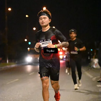 Runner Photo 7711030