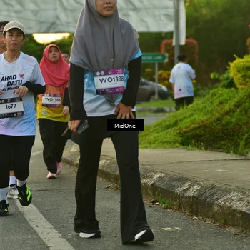 Runner Photo 7711032