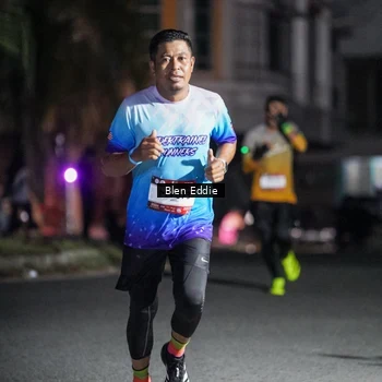 Runner Photo 7711041