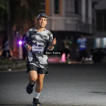 Runner Photo 7711043