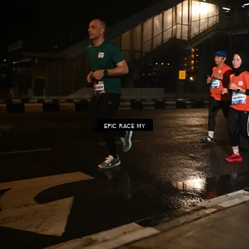 Runner Photo 7711045