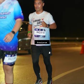 Runner Photo 7711057