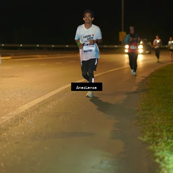 Runner Photo 7711074