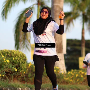 Runner Photo 7711079