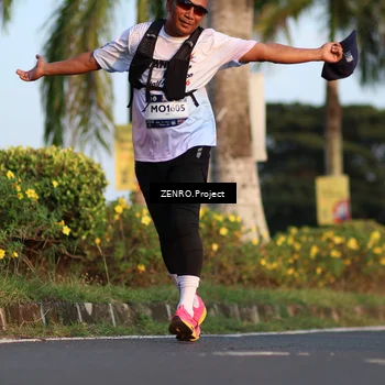 Runner Photo 7711097