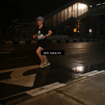 Runner Photo 7711122