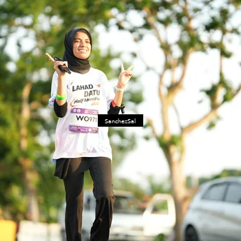 Runner Photo 7711124