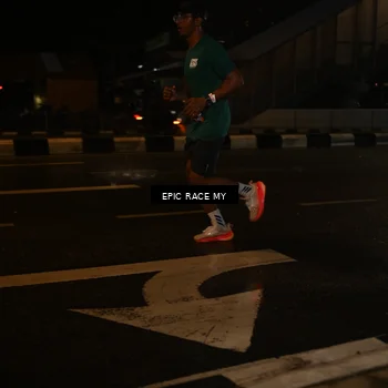 Runner Photo 7711147