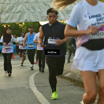 Runner Photo 7711157
