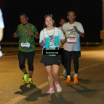 Runner Photo 7711158