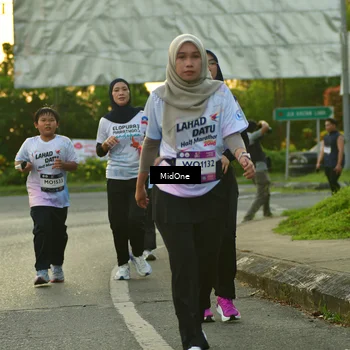 Runner Photo 7711188