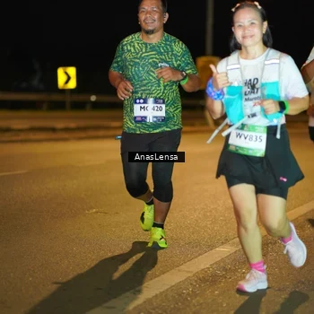 Runner Photo 7711190