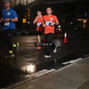 Runner Photo 7711207