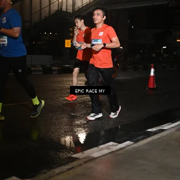 Runner Photo 7711212