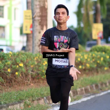 Runner Photo 7711214