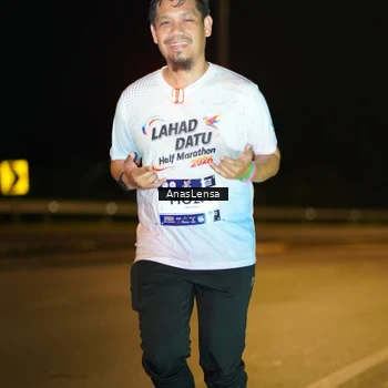 Runner Photo 7711217