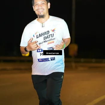 Runner Photo 7711238