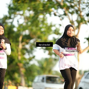 Runner Photo 7711240