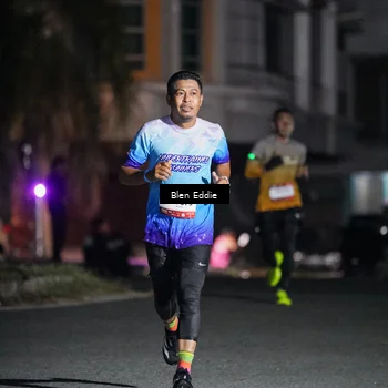 Runner Photo 7711253