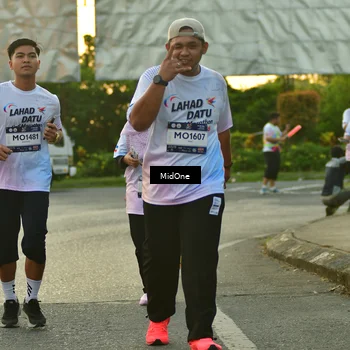Runner Photo 7711254