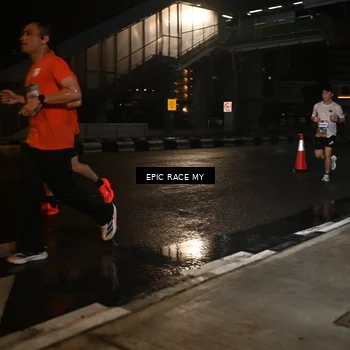 Runner Photo 7711260