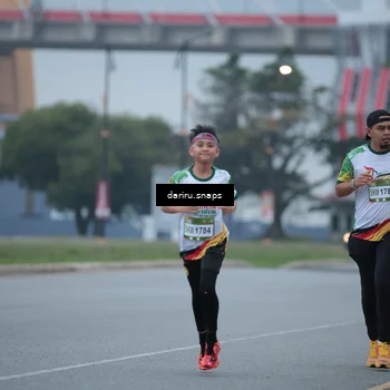 Runner Photo 7711270