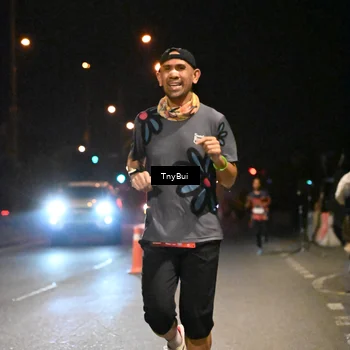 Runner Photo 7711279