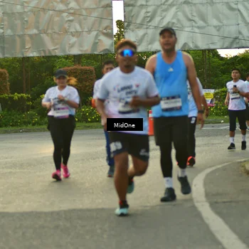 Runner Photo 7711280