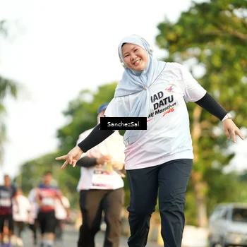 Runner Photo 7711283