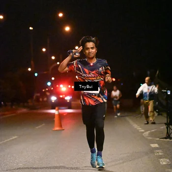 Runner Photo 7711285