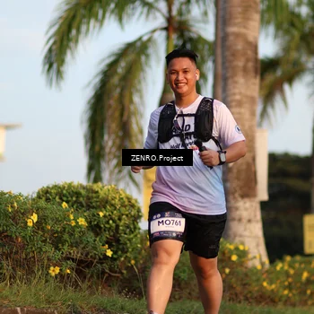 Runner Photo 7711288