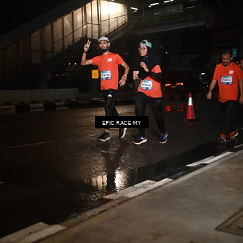 Runner Photo 7711315