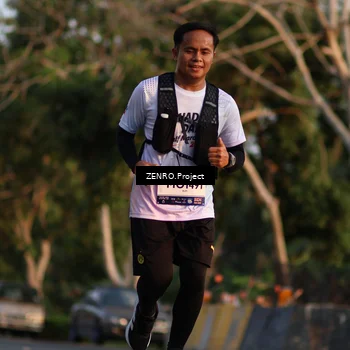 Runner Photo 7711320