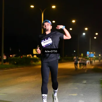 Runner Photo 7711372