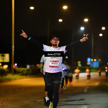 Runner Photo 7711376