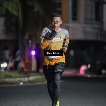 Runner Photo 7711381