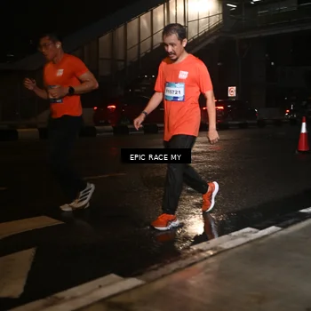 Runner Photo 7711385