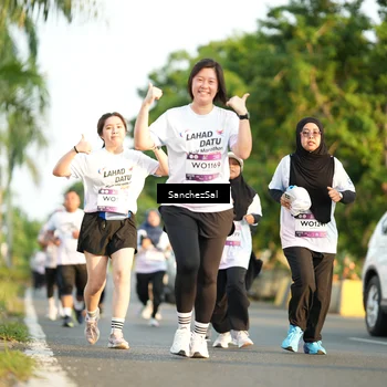 Runner Photo 7711388
