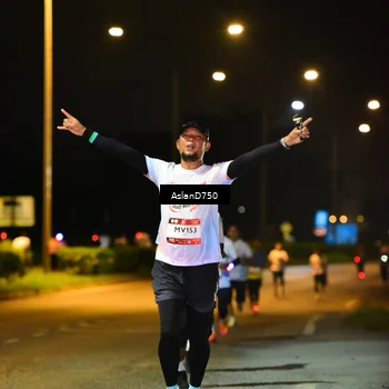 Runner Photo 7711391