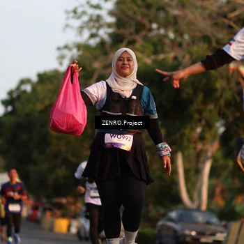Runner Photo 7711400