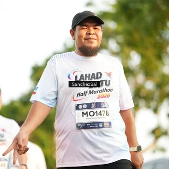 Runner Photo 7711419