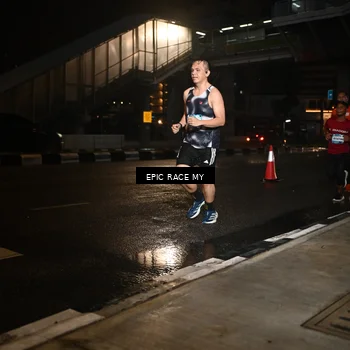 Runner Photo 7711427