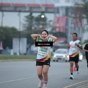 Runner Photo 7711442
