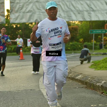 Runner Photo 7711469