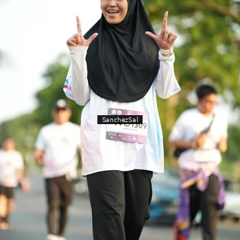 Runner Photo 7711476