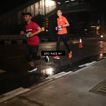 Runner Photo 7711485
