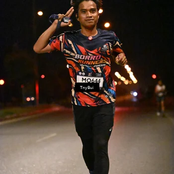 Runner Photo 7711489