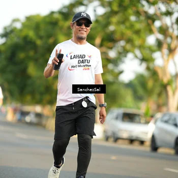 Runner Photo 7711491