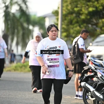 Runner Photo 7711493